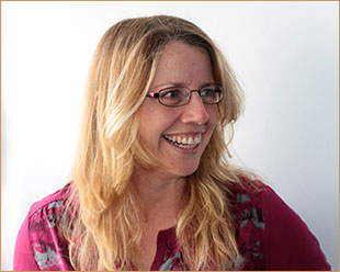 2016-01_lynley_profile_1.jpg